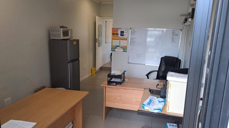 To Let commercial Property for Rent in Cotswold Eastern Cape